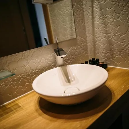 Lejletul 게스트하우스